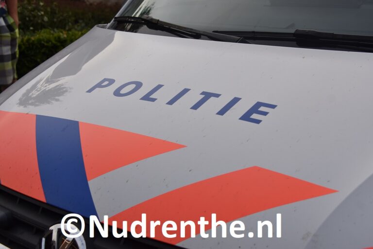 Auto tegen aanhanger in Tynaarlo (Video)