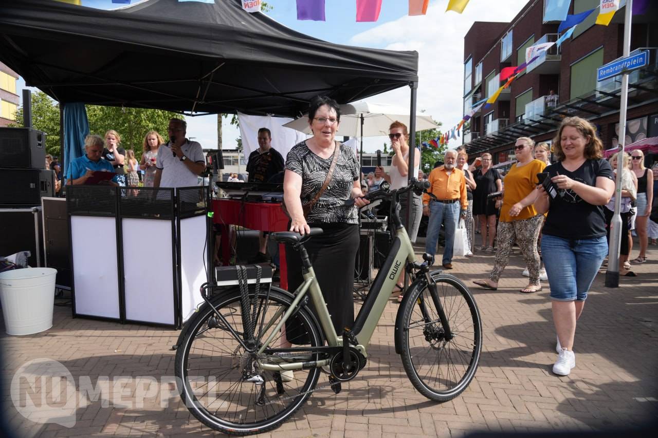 Uitslag Koemarkt winkelcentrum Koedijkslanden