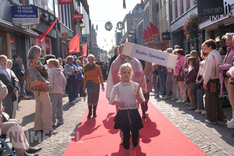 Fashion in the City trok volle binnenstad in Meppel