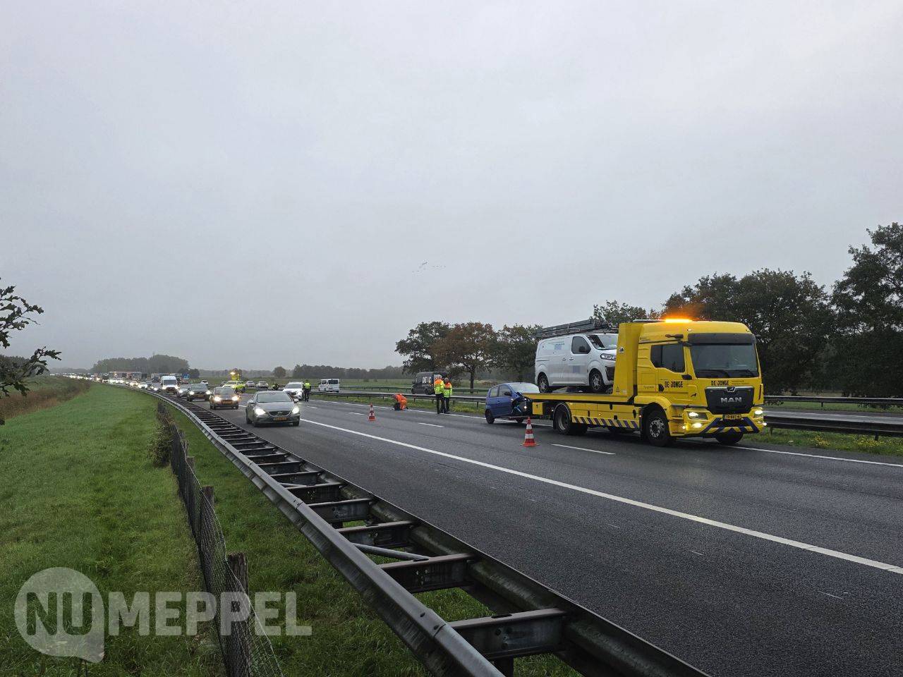 Drie voertuigen betrokken bij ongeval op A28 bij De Wijk