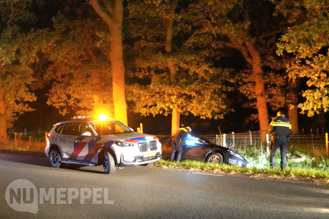 Bestuurder (22) uit Meppel aangehouden na ongeval op Hoogeveenseweg bij Zuidwolde
