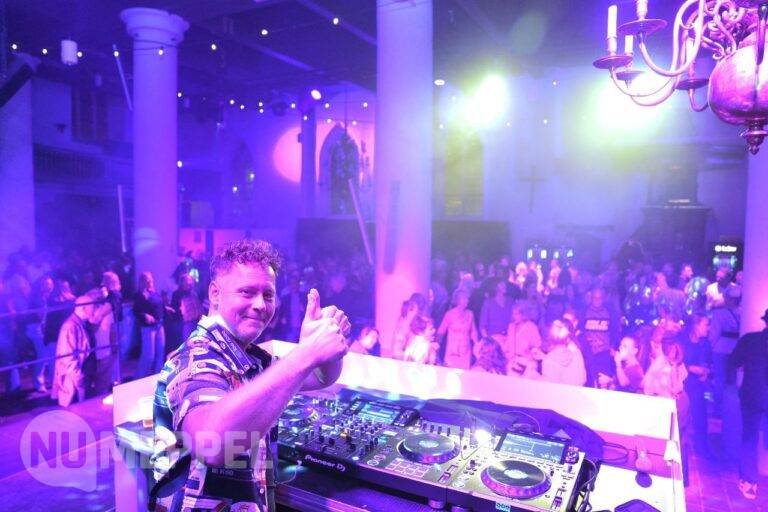 Eerste editie SMASH THE 90’s in Meppel is een daverend succes