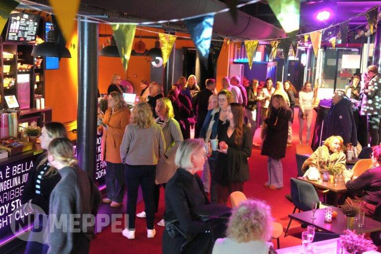 Geslaagde laatste Ladies Night van het jaar in Meppel