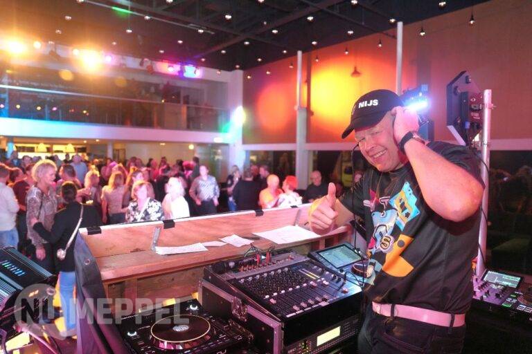 Sound of the 80’s’ trekt volle zalen: supergeslaagd feest in Schouwburg Ogterop Meppel