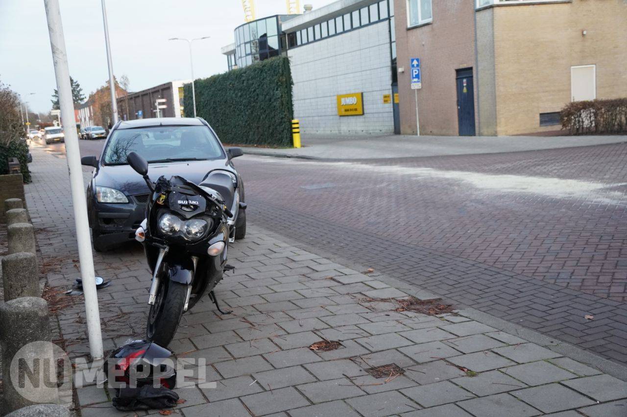 Motorrijder komt ten val aan de Marktstraat in Meppel