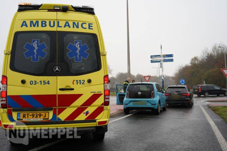 Bestuurder gewond bij kop-staartbotsing op N851 bij Rogat
