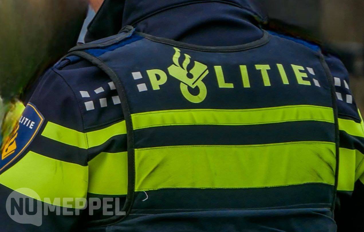 Politie zoekt getuigen van bromfietsdiefstal op Nijeveenseweg in Meppel