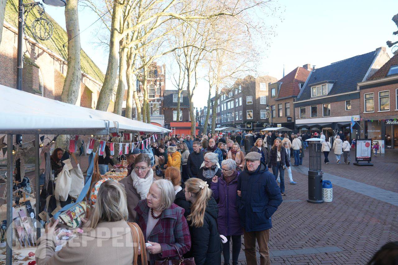 Meppel Winter Fair trekt veel bezoekers naar sfeervolle binnenstad