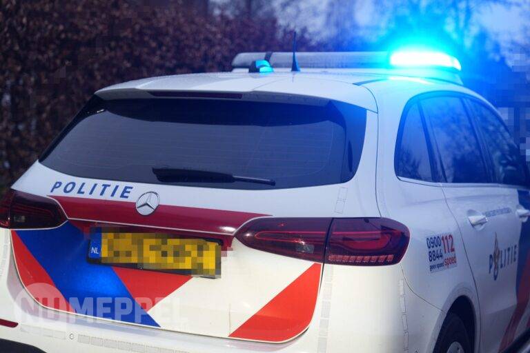 Politie zoekt getuigen van verkeersongeval op N333 bij Scheerwolde
