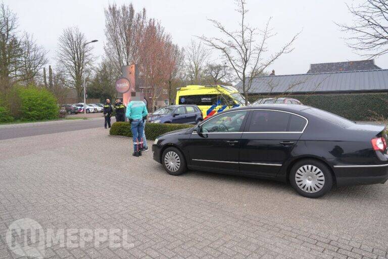 Ongeval tussen auto en fietser op Zomerdijk in Meppel