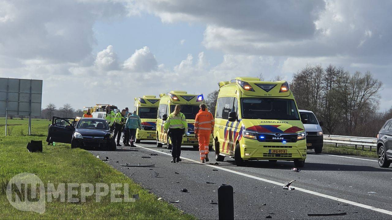 Ernstig ongeval op A28 richting Hoogeveen, bij de Wijk