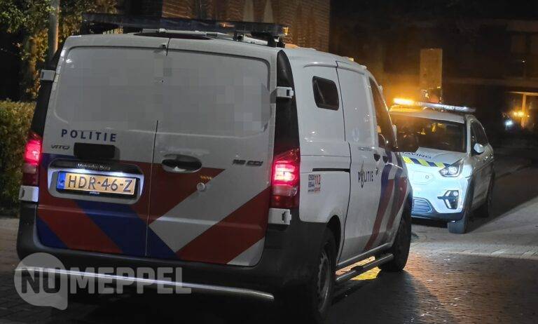 Vrouw (26) uit Staphorst aangehouden na aanrijding en rijden onder invloed in Meppel