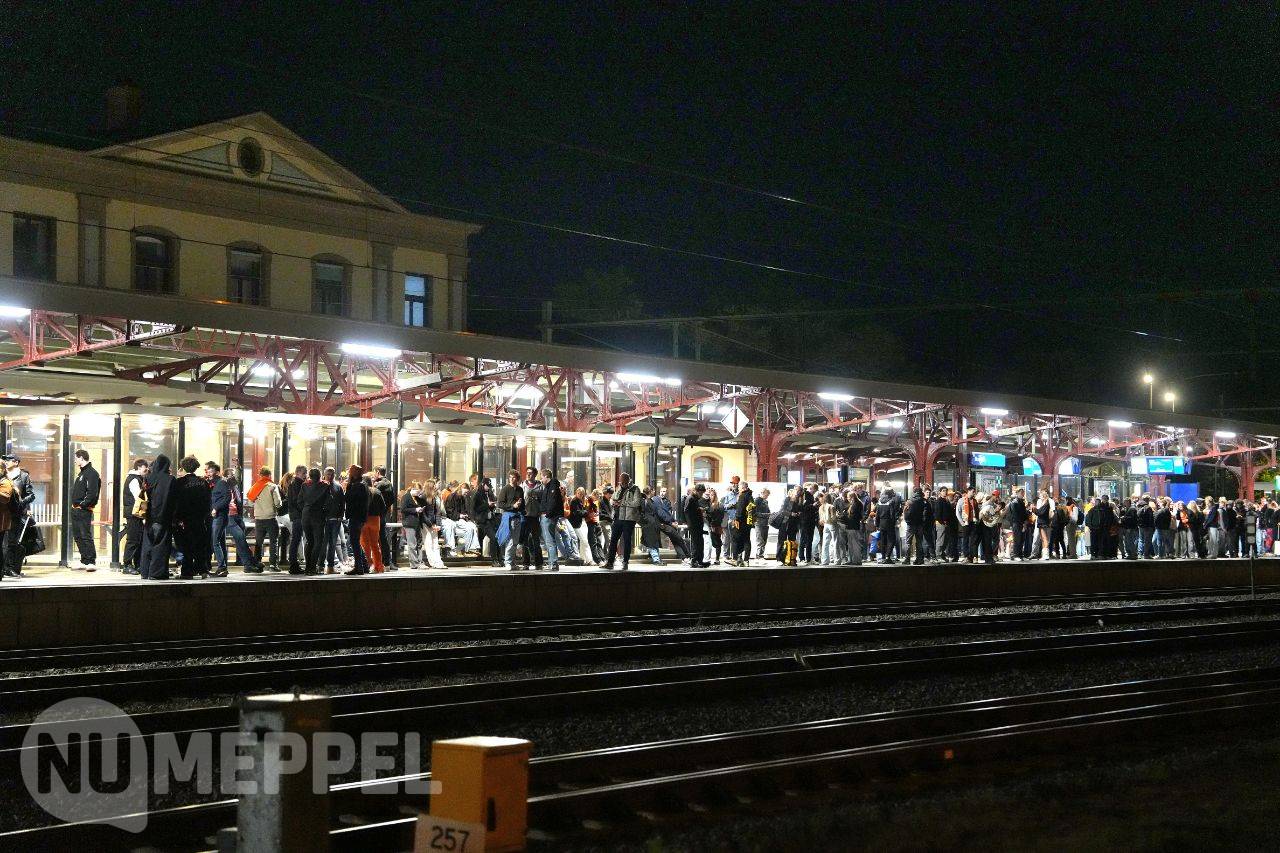 Treinverkeer stilgelegd tussen Meppel en Steenwijk door gestrande trein