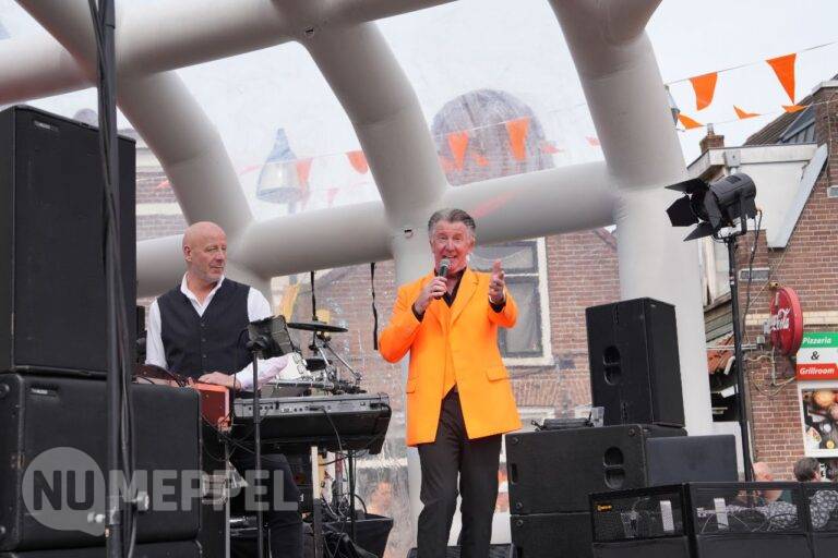 Koningsdag in Meppel groot succes: feest tot in de avonduren