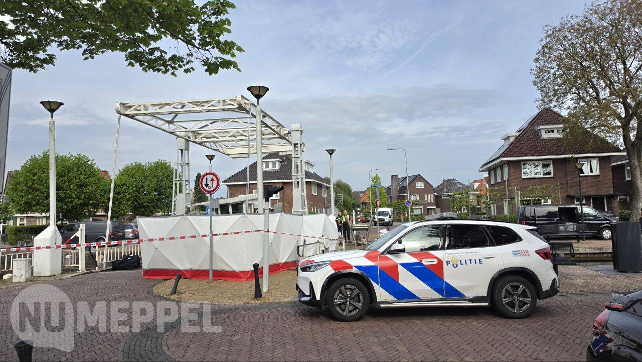 Overleden persoon aangetroffen in water bij Kastanjelaan in Meppel