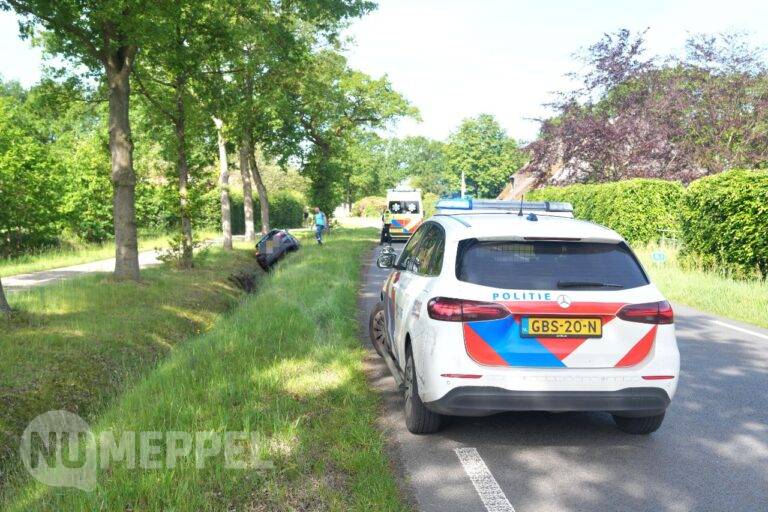 Eenzijdig ongeval op Ten Darperweg in Wapse