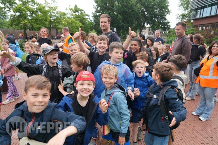 Woensdag 3 juni 2026: Tweede dag van de Avondvierdaagse, 5 km langs het gemeentehuis van Meppel