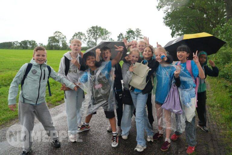 Woensdag 3 juni 2026: Tweede dag van de Avondvierdaagse, 10 km met zon en regen richting Nijveveen