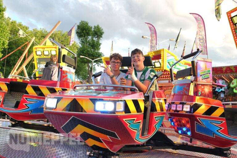 Kermis aan het Molenpad in Meppel feestelijk van start