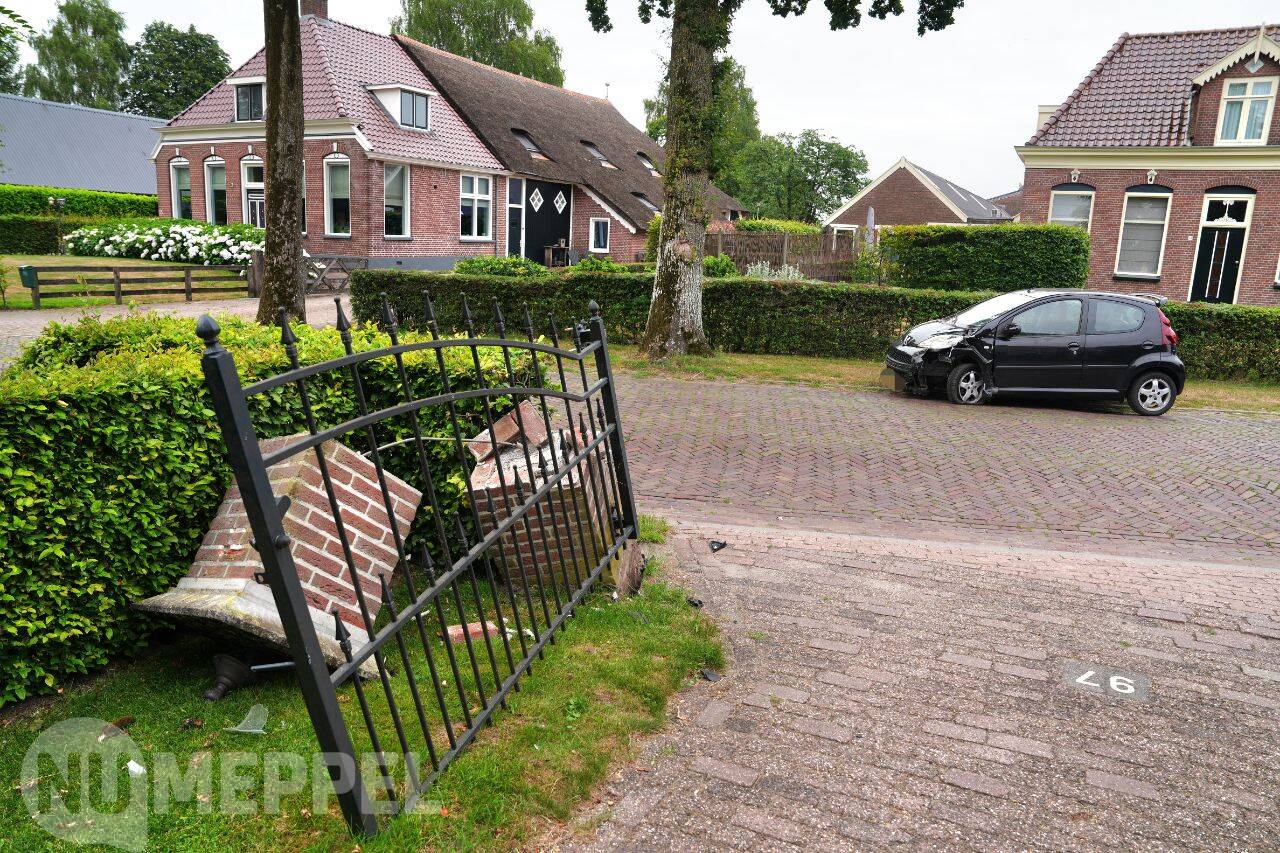 Eenzijdig ongeval in Nijeveen: bestuurder vermoedelijk onder invloed